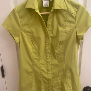 Women's Green Short Sleeve Button-Up Shirt
